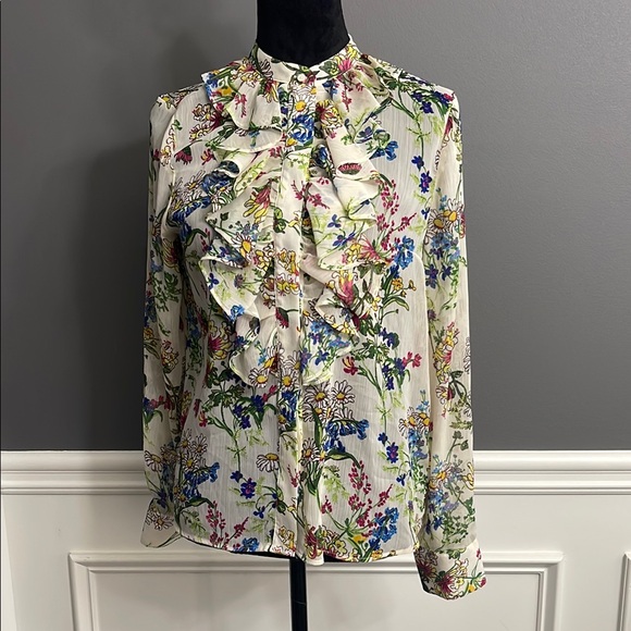 H&M Tops - H&M Floral Ruffle Blouse